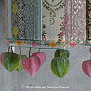 Collection Lili Rose, galons de passementerie soigneusement assemblés.