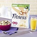 Deux nouvelles variétés pour Fitness de Nestlé : chocolat blanc et 8 fruits.
