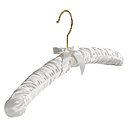 Un cintre doux et anti-glisse pour préserver les matières les plus fragiles, ça existe ! Modèle Cintribille en satin sur www.ozena.fr