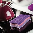 Violette pour les surfaces délicates comme les plaques vitrocéramique.