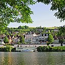 La « Côte Saint-Jacques » est l’appellation d’un vin AOC depuis 1975, dont la tradition remonte au XIème siècle dans le quartier de Saint Thibault.