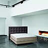 Litier depuis 1935 et spécialiste des ressorts ensachés permettant de réagir en fonction du poids du dormeur, Treca propose Hernan Cortès, nouveau matelas de la collection Terre des Sens composé de matières écologiques végétales. Prix public indicatif : 940 € en 140x190 cm.