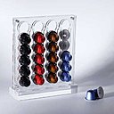 Dans sa structure en verre acrylique, ce distributeur de capsule Evolusso d’Applymage joue sur le principe de la modularité, pour correspondre à un besoin de personnalisation grâce à un assemblage magnétique interchangeable.