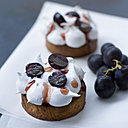 Tarte auIdéale en période estivale, la tarte aux raisins de Muscat du Ventoux apporte une touche de fraîcheur en fin de repas, aux vertus désaltérantes. Sa meringue italienne vous fera fondre de plaisir, avec la légèreté de sa texture.