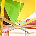 Le verre coloré Priva-Lite passe instantanément de l’état transparent à translucide et inversement !