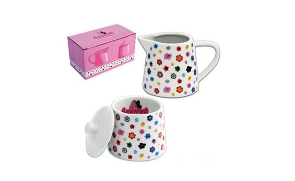 Présentant de jolis motifs de fleurs stylisées, le sucrier et la crémière de Cadodes donne une touche champêtre lors du thé. Discrets, nos petits amis les Barbapapa se dissimulent à l’intérieur de la céramique.