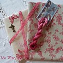 Kit Mas d'Ouvan Alice Chambray + 1 éch de fil + 1 m dentelle + 1 charm + 1 grille oiseau