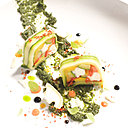 Un concentré de saveurs estivales dans ce pressé de légumes au Chavignol, frais et léger pour débuter un repas ensoleillé.