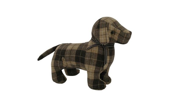 Dans un joli tartan marron très classique, Le Grand Comptoir propose de décliner le cale-porte sur le modèle du chien. Avec ses pieds lestés de sable, l’animal prend place dans n’importe quel intérieur à l’humour très anglais.