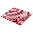Lors d’un pique-nique, n’oubliez pas de prendre quelques serviettes afin de pouvoir se nettoyer après le repas, comme ce modèle de Maison du Monde « Vichy rouge » évocateur du motif traditionnel des terrasses de café parisiens.