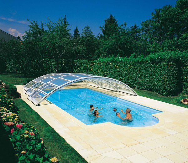 Abri mi-haut, un vrai confort de baignade par tous les temps !