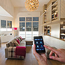 Sécurité avant tout pour les siens et ses proches; enfants et parents vieillissants seront ainsi reliés via la Box.