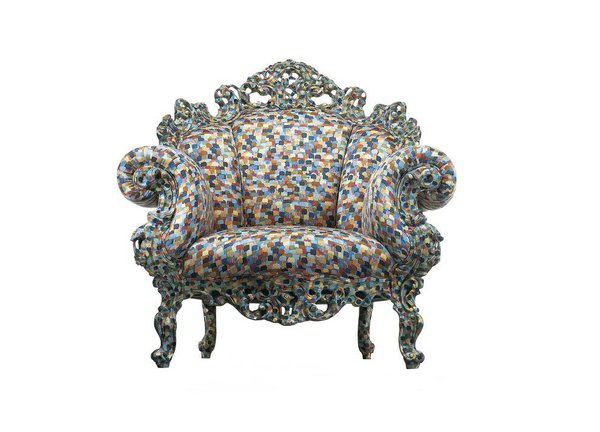 A l’image d’une œuvre pointilliste, le fauteuil « Proust » d’Alessandro Mendini joue sur un motif constitué de petits pois colorés dans une structure de l’époque Régence, pour un mélange de styles digne de Yayoi Kusama.