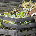Parfait pour rendre son jardin écologique, le bac à compost se construit en un rien de temps et avec un minimum de matériel. Après quelques temps, vos déchets se transformeront en un engrais naturel pour vos plantations.