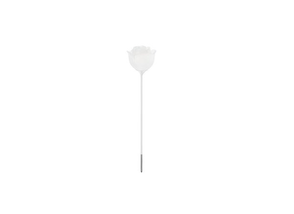 Stylisant une rose, le lampadaire à planter « Baby Love » dans son jardin donne dans la fantaisie. Imaginé par Moredesign pour MyYour, il crée une atmosphère poétique pleine de charme.