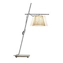 Conçu par Giordana Arcesilai pour antonangeli, le lampadaire « Miami F3 » est muni de roues, afin de se déplacer de l’intérieur vers l’extérieur. D’une allure classique, il présente un format XXL avec une hauteur de 255 cm.