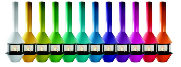 Ces cheminées centrales en métal attireront à coup sûr tous les regards, elles sont disponibles en 8000 teintes RAL. Foyer 4 faces. H 225 cm. Rendement 60 %. Cheminée Egg. Brisach.