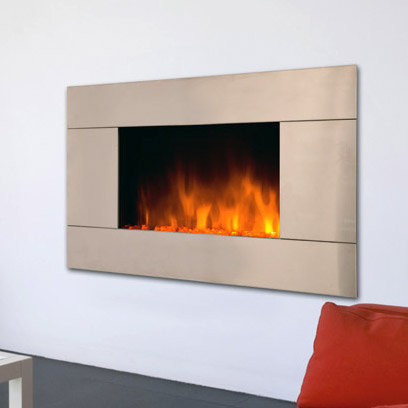 Une cheminée électrique design à encastrer, en acier et inox. Télécommande pour réglage à distance. Cheminée électrique 2000 W Pure Inox Color Style. Chemin’Arte. Delamaison.