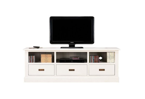 Dans un effort sur le rythme, les trois tiroirs de ce meuble bas TV-Hi Fi d’Interior’s répondent à trois niches, afin de désencombrer l’espace, en offrant des aménagements pour ranger le moindre accessoire.