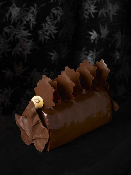 La bûche "petit baba Noël". Reste à patienter qu'elle descende du ciel...