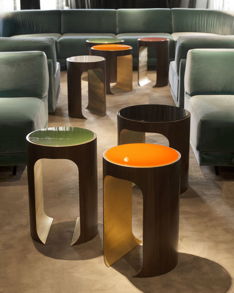 Lancée en septembre 2012 chez Artcurial, les tables d'appoint Buci sont nées sous le trait de crayon de Thierry Lemaire, l'un des 13 décorateurs sélectionnés par le magazine AD pour son exposition annuelle "Intérieurs".