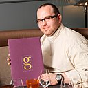 Un chef gourmand, Sébastien Ginestet, issu d’une lignée de gastronomes et passé plus de 10 ans dans différents restaurants de Ducasse et de Constant.