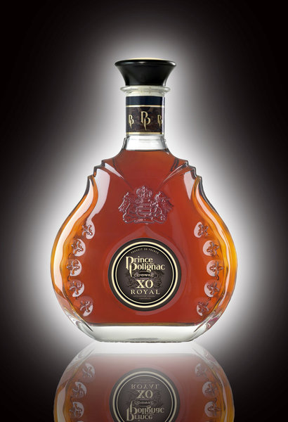 Arômes d’agrumes confits, de pain d’épices, de profondeur et d’épices torréfiées pour le XO Royal.