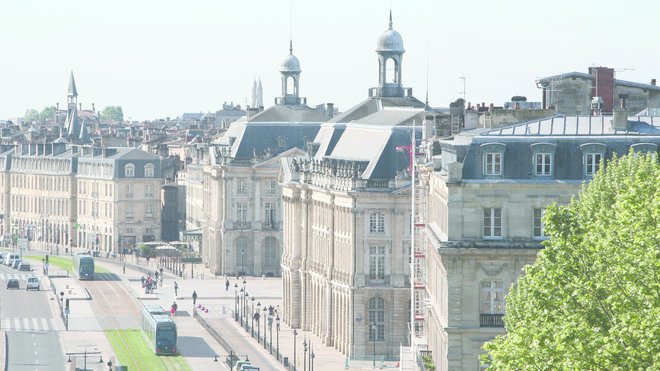 Le deuxième projet urbain lancé en 2009, nommé «l’arc de développement durable», prévoit l’aménagement de trois grands pôles de la ville.
