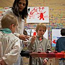 Dès 3 ans l'enfant peut à son rythme suivre les activités proposées.