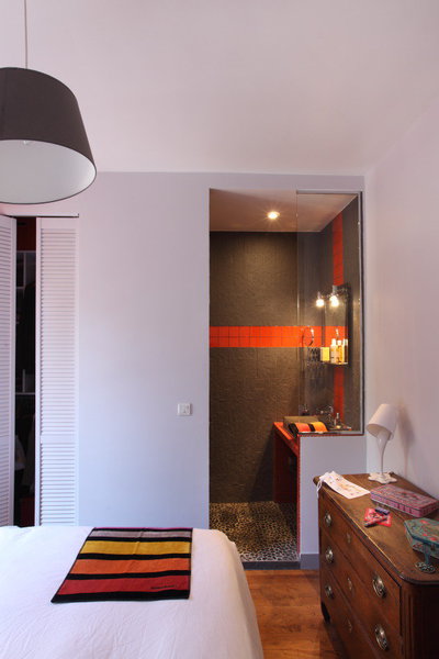 Après, la suite parentale s’est dotée d’une salle de bains privative.