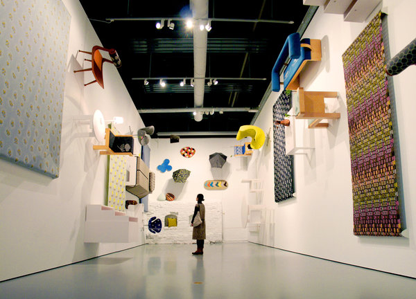 Scénographie pour l’exposition du label de mode Minä Perhonen, 2009.