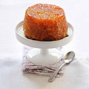 Un dessert culte, ultra riche en pommes confites: le"Souvenir du paradis terrestre". Tout un programme à servir avec une crème anglaise. Un dessert culte, ultra riche en pommes confites: le"Souvenir du paradis terrestre". Tout un programme à servir avec une crème anglaise.