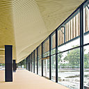 Une attention particulière a été portée sur le confort acoustique et visuel pour améliorer le confort de l’environnement de travail. Une attention particulière a été portée sur le confort acoustique et visuel pour améliorer le confort de l’environnement de travail.