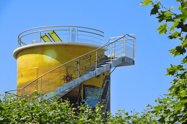 Le château d'eau de Lagraulet dans le Gers, Gîtes de France