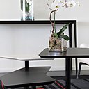 Comme un puzzle, jeu de tables basses noires et blanches, Moda International.