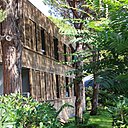 Les chambres face au lagon : les jeux de matières et de lumières caractéristique du travail de l'agence, ici encore, luxe, simplicité et volupté.