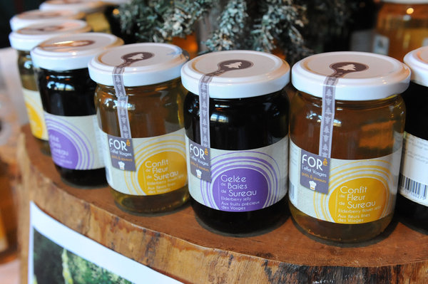Confitures et gelées aux parfums originaux de la région.
