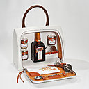 Sac mini-bar pour une très féminine bouteille de Cointreau. Pour une barmaid en herbe...
