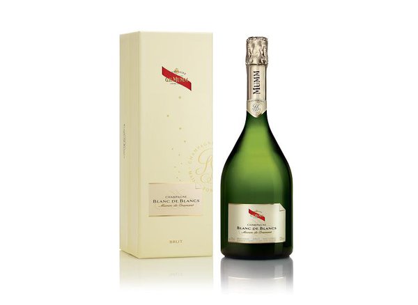 Pour Mumm, Noël 2013 se fêtera avec la cuvée spécifique Blanc de Blancs au cépage de Chardonnay 100 % Cramant sur la Côte des Blancs.
