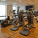 Les salariés bénéficient de deux salles de fitness.