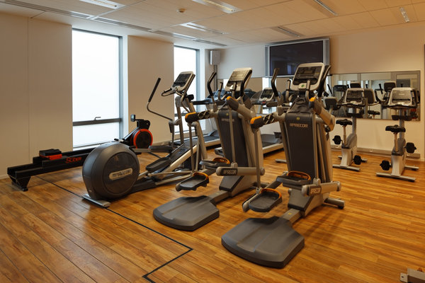 Les salariés bénéficient de deux salles de fitness.