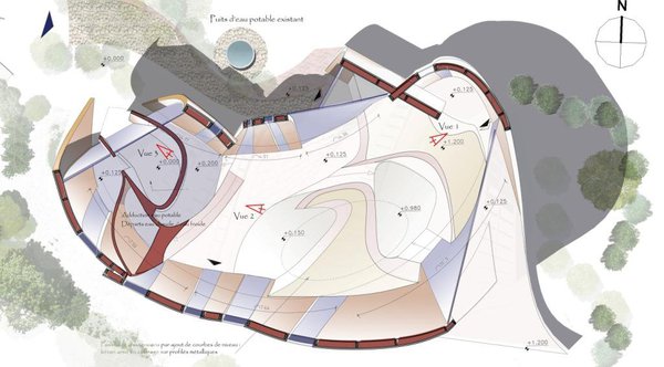 C’est aussi une maison active avec un puits d’eau potable, une possibilité de compostage des déchets et un système de recyclage des eaux usées, des toilettes sèches…