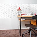 Sur le fil de Laurent Cilluffo à poser devant un bureau à hauteur de crayon.