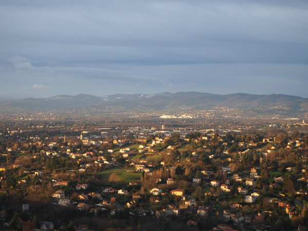 Des chambres avec des terrasses panoramiques nous dévoilant une vue splendide sur Lyon et le Mont d’Or.