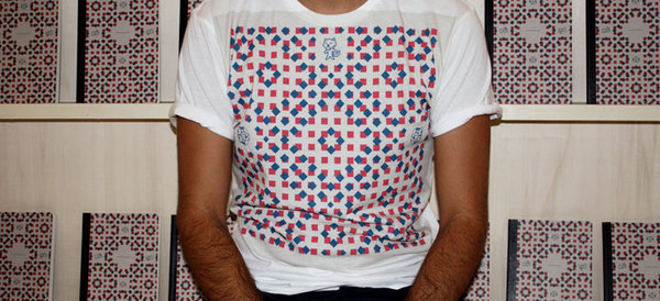 T-shirt assorti au papier.