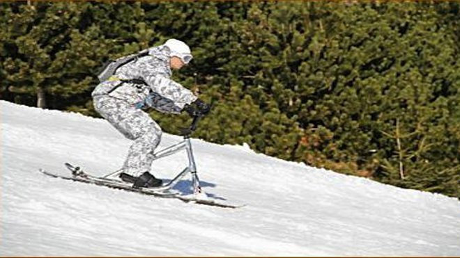 Descente en snowscoot à Super Besse.