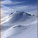 Le Puy du Sancy offre un panorama splendide sur toute la chaîne des volcans d’Auvergne. Le Puy du Sancy offre un panorama splendide sur toute la chaîne des volcans d’Auvergne.