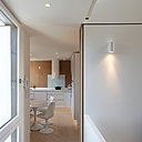 Au 1er étage sont aménagées les pièces de vie.