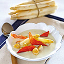 Un velouté printanier doux et parfumé, qui se déguste qu’il fasse froid ou chaud.