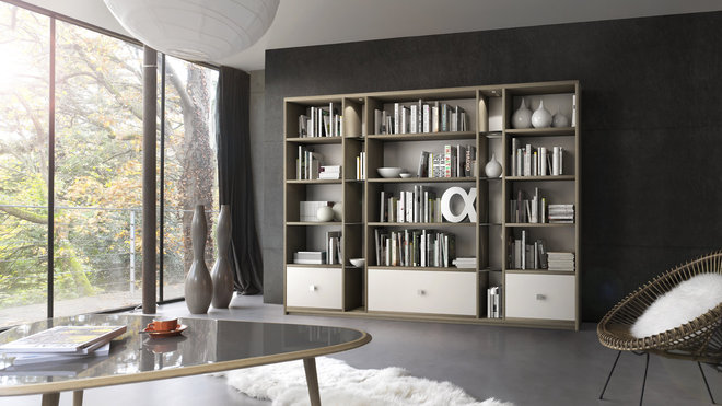 Une bibliothèque habille un séjour, un bureau et leur confère noblesse et chaleur. Coté technique, Célio propose des panneaux de 28 mm d’épaisseur, des étagères en verre avec système de taquets, des boutons à encoche pour les tiroirs. Sept teintes sont définies pour le meuble. Bibliothèque Imagina, étude et devis sur demande, Célio. Une bibliothèque habille un séjour, un bureau et leur confère noblesse et chaleur. Coté technique, Célio propose des panneaux de 28 mm d’épaisseur, des étagères en verre avec système de taquets, des boutons à encoche pour les tiroirs. Sept teintes sont définies pour le meuble. Bibliothèque Imagina, étude et devis sur demande, Célio.